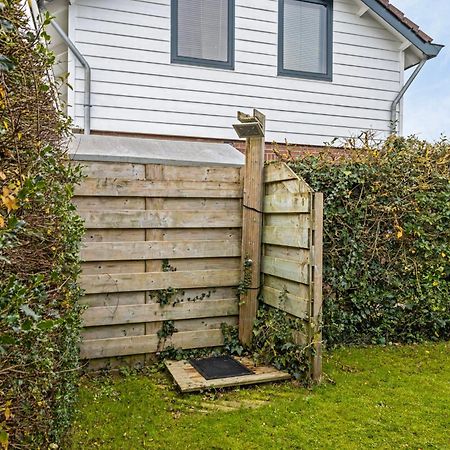 Vakantiehuisje In Ouddorp Dichtbij Het Strand Exterior foto